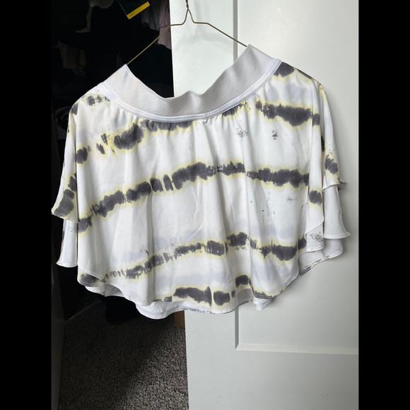 Court Rival High-Rise Skirt 15” worn once with slight stain - Picture 1 of 7